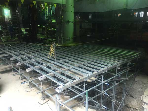 重量足場の足場組立 | 足場組立・鳶工事のKRS株式会社【岐阜県土岐市】