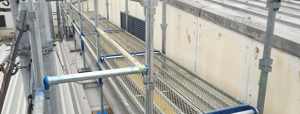 工場外部足場 | 足場工事なら愛知・岐阜・三重のKRS株式会社