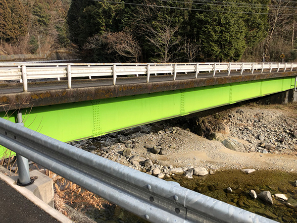 改修工事のビケ足場