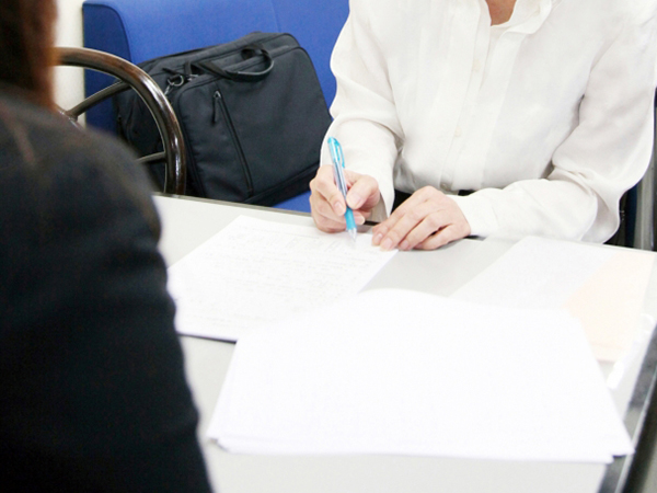 改修工事のビケ足場