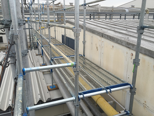 建て方のビケ足場